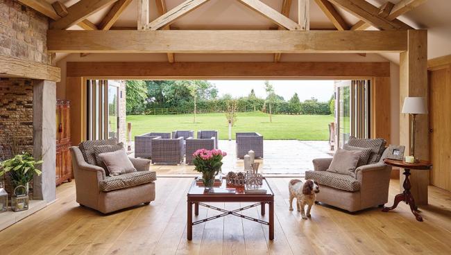 This barn conversion embodies a contemporary twist while keeping to strict planning restrictions.